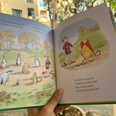 (Bìa cứng) POOH ƠI, TA PHẢI LÀM GÌ?– Jeanne Willis – Nhân Dân Books - NXB Văn Học