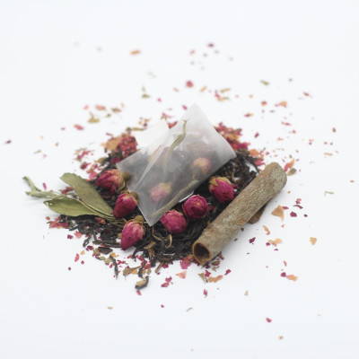 Trà hoa hồng thảo mộc  túi lọc kim tự tháp Wonder Garden