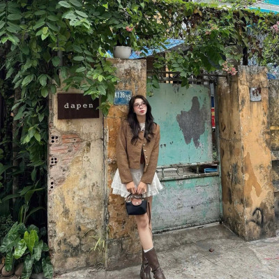 Áo khoác dạ nâu sang chảnh chuẩn xịn