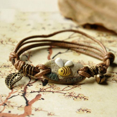 Vòng tay gốm thời trang hìn ong 3D VGOM31