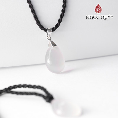 Mặt dây chuyền  giọt nước đá mã não trắng 13x18mm mệnh thủy, kim - Ngọc Quý Gemstones