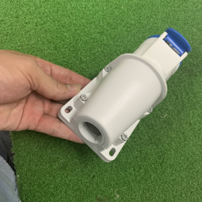 Ổ cắm công nghiệp PKF16W423 Schneider 16A, 2P+E