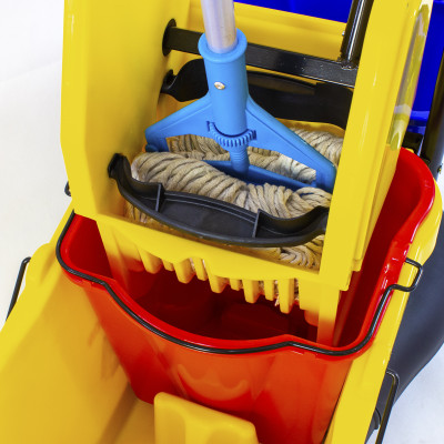  Xe vắt nước lau nhà HiClean HC086 - 3 xô, tổng dung tích 81L