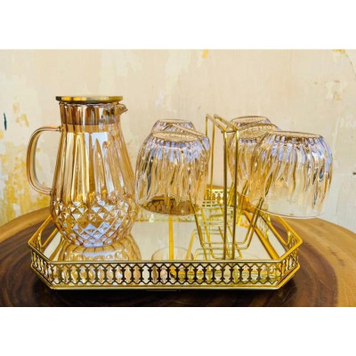 Cobo bộ bình đựng nước uống thủy tinh chịu nhiệt cao cấp  6 cốc , khay và giá úp cốc màu vàng Gold sang trọng