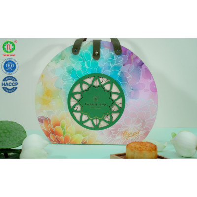 Bộ hộp Bánh trung thu 4 bánh 1 trứng 150g - Phát Đạt - Thành Long - 600g - VIỆT NAM