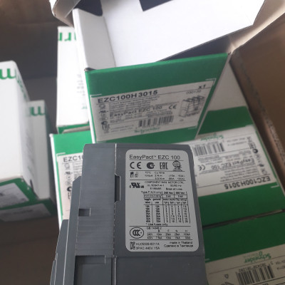 Cầu dao điện EZC100H3015 , 3P-15A , Icu 30kA