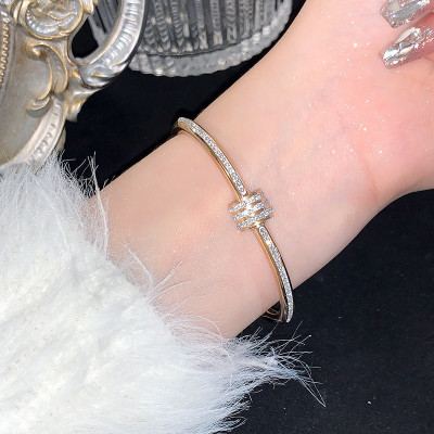 Vòng tay titan đá mẫu siêu hot, vòng tay titan đơn giản kiểu mới