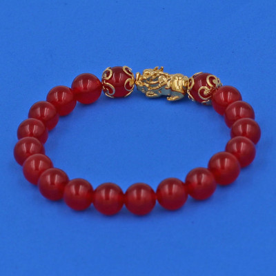 Vồng tay thạch anh đỏ 8 ly charm tỳ hưu TH74