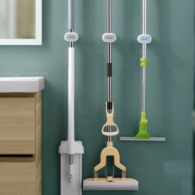 Móc treo cây lau sàn Ecoco E2001  (giao màu ngẫu nhiên)