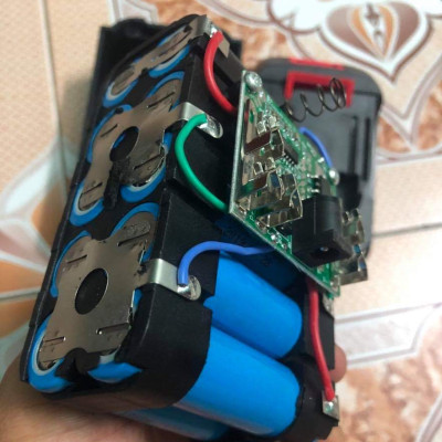 Máy siết bulong Không chổi than RAKUTEN 88V tặng đầu chuyển thành máy bắn tôn.máy bắt vít