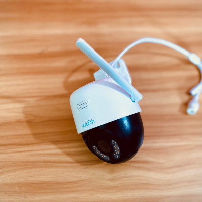 Camera IP Wifi PTZ UNV Uniarch 3MP UHO-P1A-M3F4D đàm thoại 2 chiều, Có Màu Đêm  - Hàng chính hãng