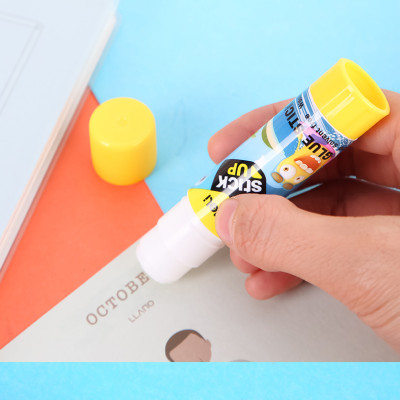 Hồ Khô Kết Dính Mạnh 8G Deli, Vàng - 24 Lọ/Hộp - EA21010