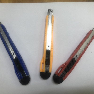 Dao Rọc Giấy SDI 0404