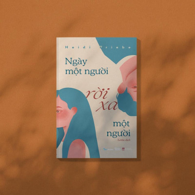 Sách Ngày Một Người Rời Xa Một Người - Bản Quyền