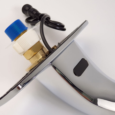 Vòi Lavabo cảm ứng Eurolife EL-A100 (Trắng bạc)