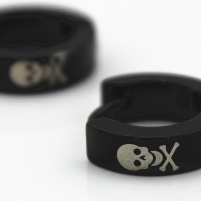 Khuyên tròn đen khuyên tai nam cá tính