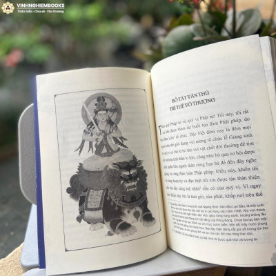 Sách - Tứ Đại Bồ Tát - Pháp Sư Văn Châu - Vĩnh Nghiêm Books