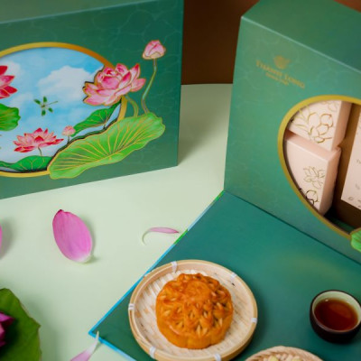 Hộp bánh trung thu 4 bánh chay 220g - Thành Long - Combo chay trăng/ chay 4 880g - Tặng 1 hộp trà - Việt Nam