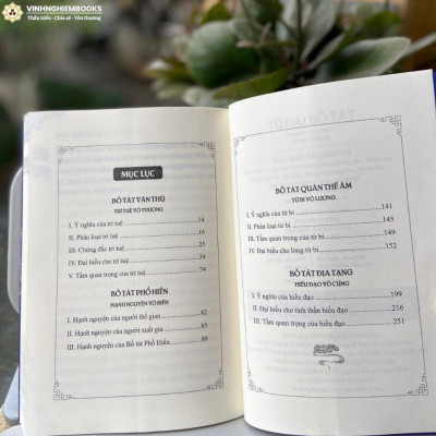 Sách - Tứ Đại Bồ Tát - Pháp Sư Văn Châu - Vĩnh Nghiêm Books