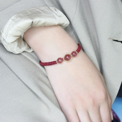 LẮC TAY , VÒNG TAY DÂY CHỈ ĐỎ CHUYỂN VẬN , GIẢI VẬN ĐEN