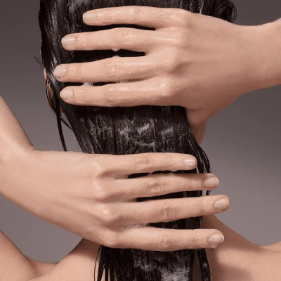 Dầu Gội Kracie Ichikami Moisturizing Shampoo Dưỡng Ẩm Phục Hồi Tóc Hư Tổn 480mL