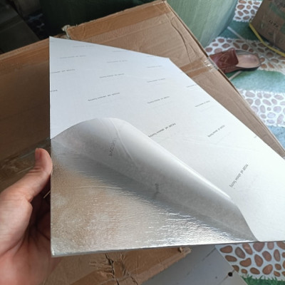 Bộ 20 Tấm Xốp Dán Tường 3D PVC Đá Trắng Sọc 60x30cm Keo Sẵn Dày 2,5mm Cao Cấp, Sang Trọng