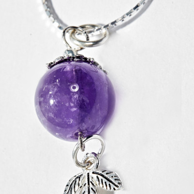 Dây Chuyền Mặt Đá Thạch Anh Tím Phối 3 Lá Bạc Ngọc Quý Gemstones