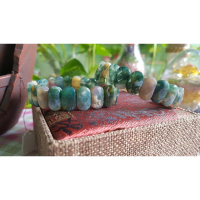 Vòng tay đá phong thủy