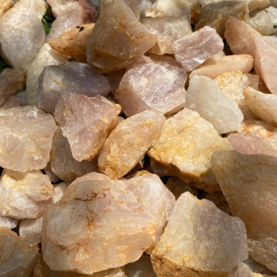 1kg đá thạch anh vụn hồng 1x2cm, 2x3cm NHASAN rải nền sàn nhà, văn phòng, công ty