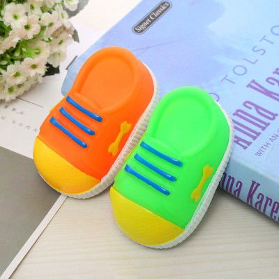 Đồ Chơi Gặm Cao Su Hình Chiếc Dép Có Kèn Bóp Kêu Chíp Chíp Cho Chó Mèo