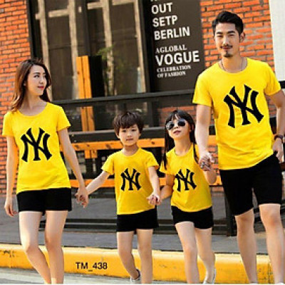 Đồ gia đình mẫu mới đẹp chất ngất- quần đen áo vàng in mẫu y hinh (giá 1 bộ gồm 1  quần +1 áo)