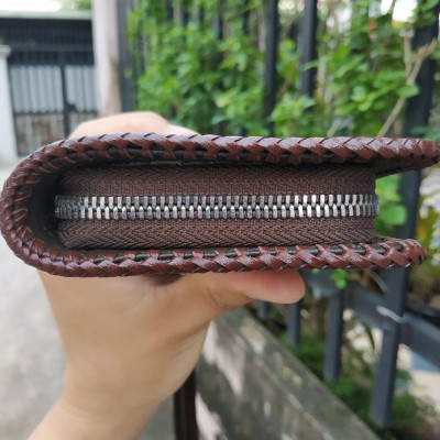 Ví cầm tay gù cá sấu 