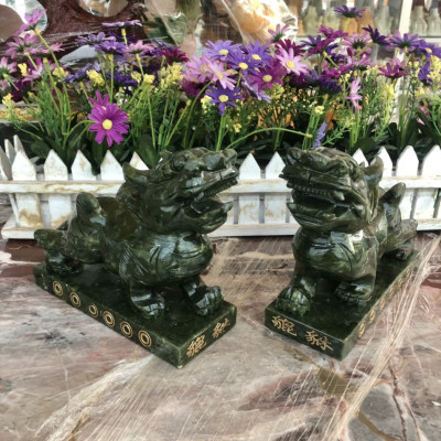 Cặp Tỳ Hưu phong thủy đá ngọc serpentine có đế - Dài 17 cm