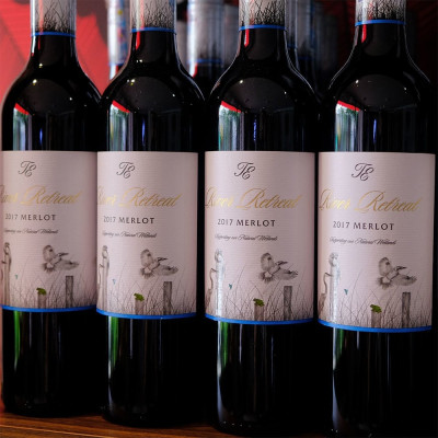 Rượu vang đỏ Úc River Retreat Merlot Red Wine (13.5%/Vol)