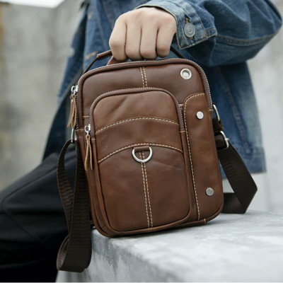 Túi đeo chéo nam DA BÒ THẬT – BEE GEE DCN9357