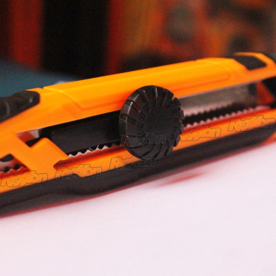 DAO RỌC GIẤY INGCO HKNS16618 - HÀNG CHÍNH HÃNG