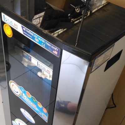 MÁY LỌC NƯỚC RO 9 CẤP LOC TỦ KÍNH IQ- NEW 2023
