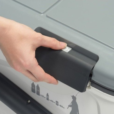 Thùng đá giữ nhiệt đa năng, tay kéo Sanka Galasea 50L, bền đẹp và an toàn cho thời gian sử dụng lâu dài -nội địa Nhật Bản 