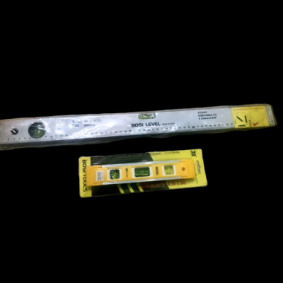 Thước livo xây dựng (thước cân bằng) dài 50cm và 20cm