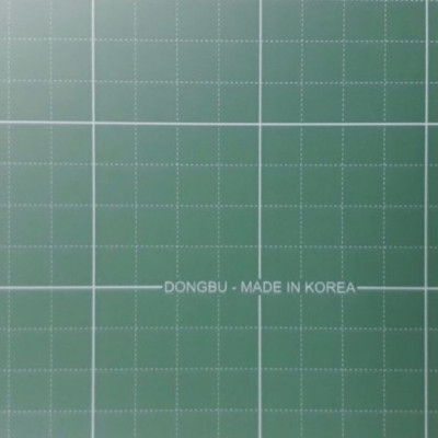 Bảng từ xanh viết phấn kẻ 4 ô ly Bavico KT 1.2x1.4m