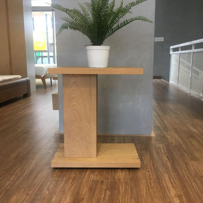 Bàn gỗ cạnh sofa chữ I có bánh xe hiện đại SMLIFE Claris 3C | D52,7 x R33,0 x C59,7cm | gỗ Cao Su và Veneer Sồi