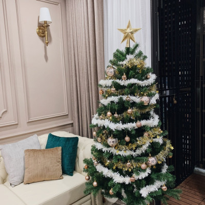 Cây thông noel màu xanh cao 180cm - Tán dày và đẹp, cây thông chắc chắn và dể tháo lắp