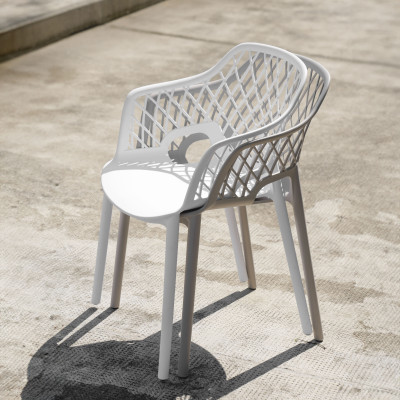 Ghế nhựa đúc, dạng ghế bành, nan chéo - cobi home - NHẬP KHẨU CHÍNH HÃNG.