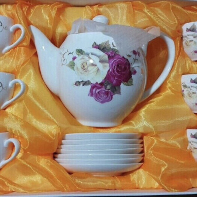 Bộ cốc chén phà trà sứ camelia kèm 7 đĩa lót tách  trắng họa tiết hoa hồng ( Giao ngẫu nhiên ) - ANTH463