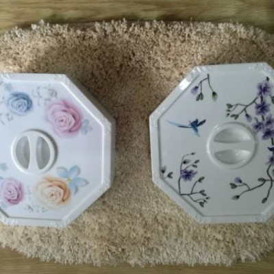 KHAY ĐỰNG MỨT TẾT BẰNG NHỰA PHÍP CAO CẤP SANG TRỌNG ( GIAO HÌNH HOA NGẪU NHIÊN )