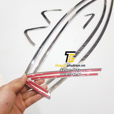 Bộ Ốp, nẹp viền cong, chân kính cho xe KIA Cerato 2019-2020