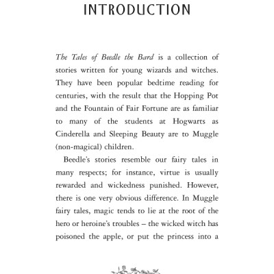 Harry Potter: The Tales Of Beedle The Bard (Paperback) Những chuyển kể của Beedle người hát rong (English Book)