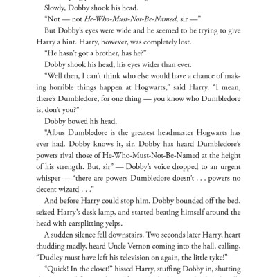 Harry Potter And The Chamber Of Secrets (Harry Potter và Phòng chứa bí mật) (English Book)