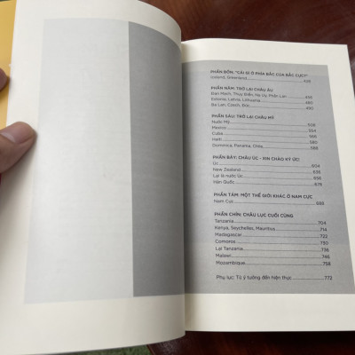 [Tác giả ký tặng] 1111 - NHẬT KÝ SÁU VẠN DẶM TRÊN YÊN XE CÀ TÀNG - Trần Đặng Đăng Khoa - NXB Trẻ - bìa mềm