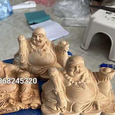 Tượng phật di lặc mini nâng thỏi vàng gỗ ngọc am thơm nức kt 15×9×9cm 